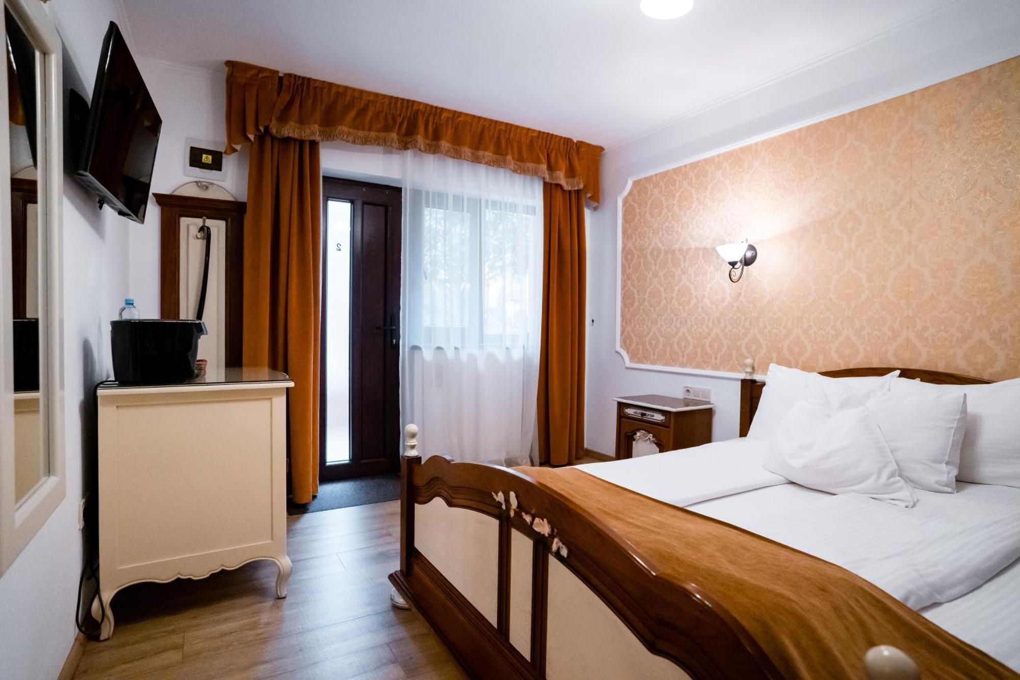 Rosen Villa Сибиу Экстерьер фото